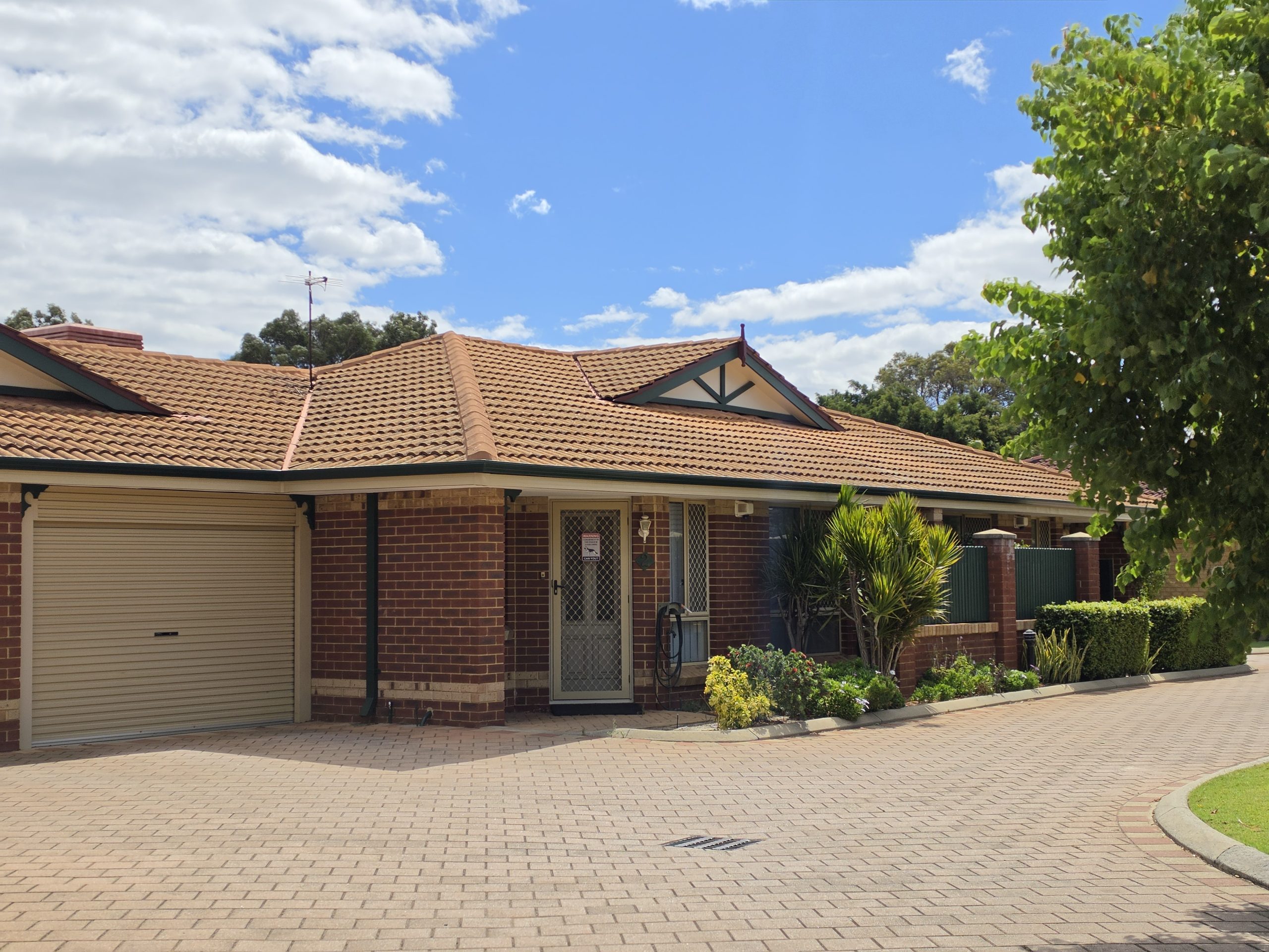 Under Offer! 2/2 Keals Close – Perfect Cul-de-Sac location in Bentley