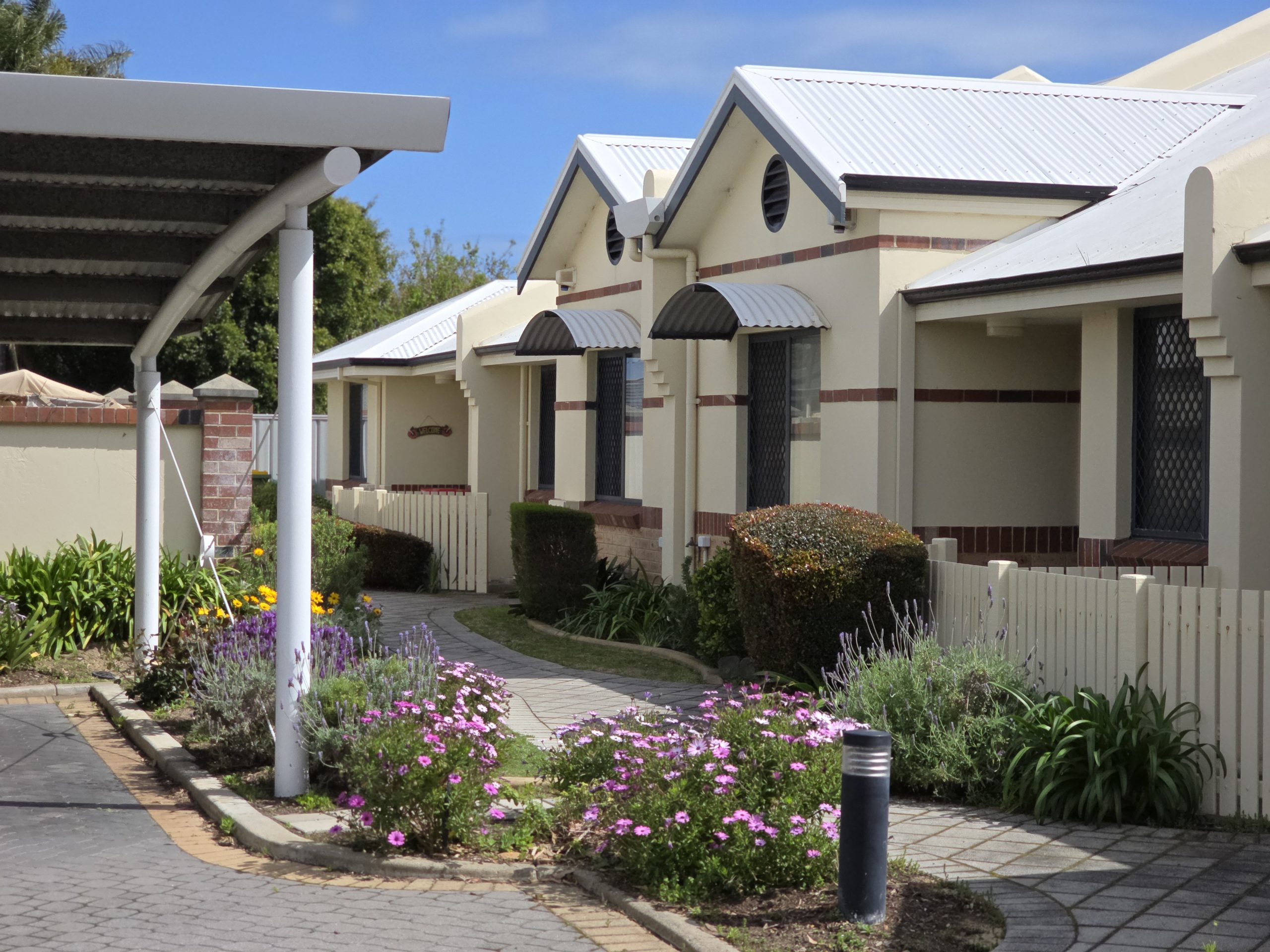 Under Offer! Charming Affordable Retirement Sanctuary in East Bunbury – Refurbished before Settlement!